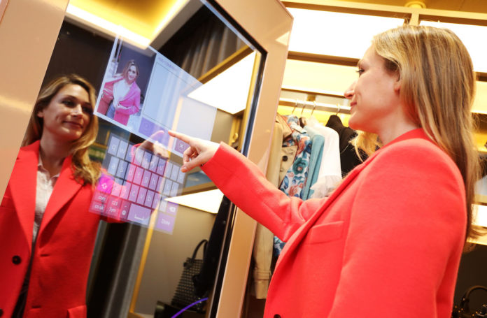 Heathrow Launches World's Most Connected Mirror Heathrow Launches World's Most Connected Mirror