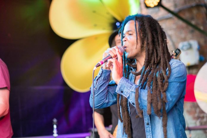 Positive Vibrations