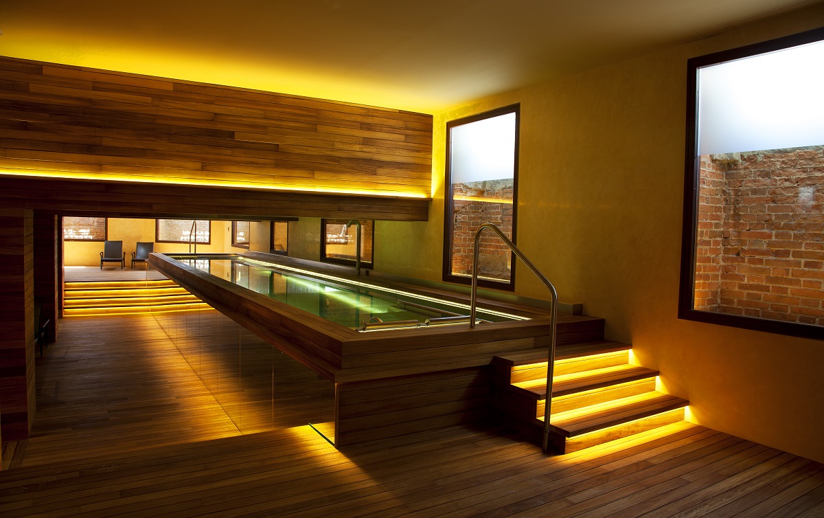 Hydrotherapy massage pool Urso Hotel & Spa