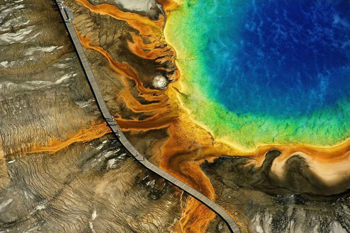 Grand Prismatic Spring, Yellowstone National Park (USA) Grand Prismatic Spring, Yellowstone National Park (USA)