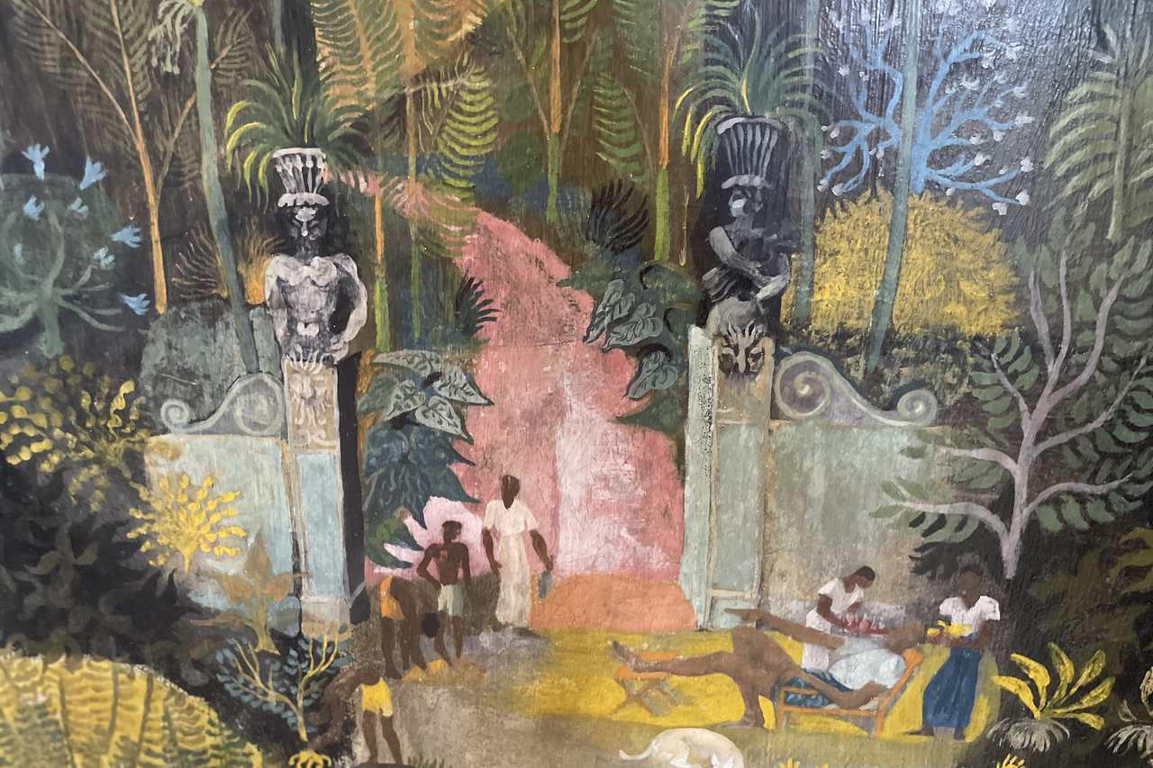 Entrance to Brief - mural by Donald Friend ©Juliet Coombe