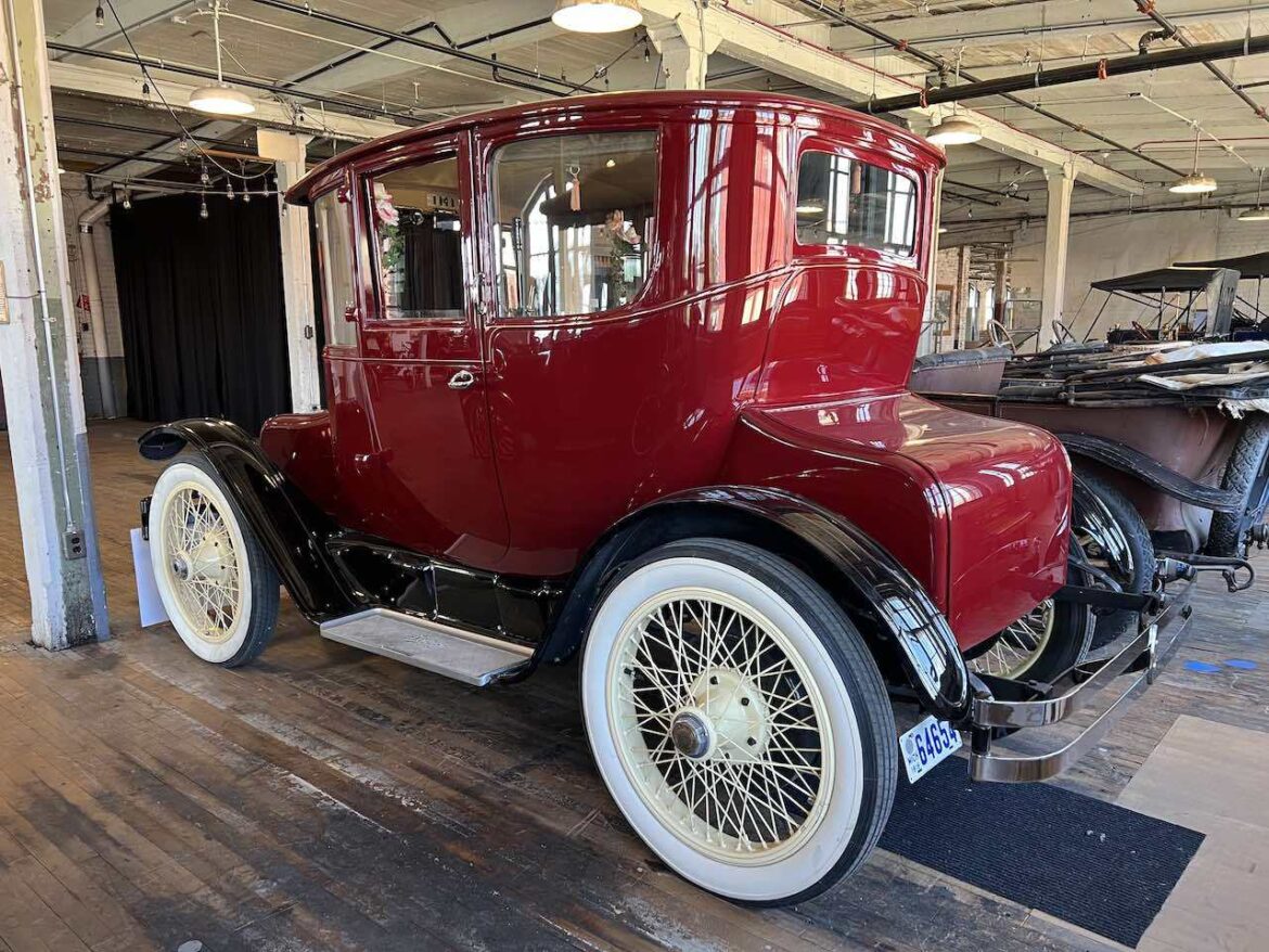 Detroit Vintage Electric car © B.Watts Detroit Vintage Electric car © B.Watts