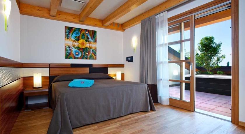Green Village Resort: room