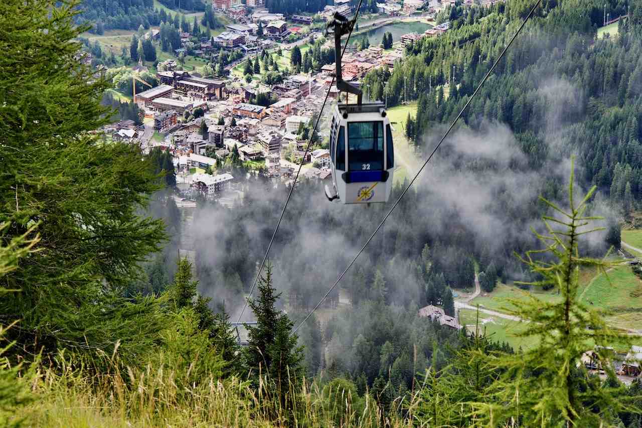 A CabinLift on Pradalago in Madonaa di Campiglio