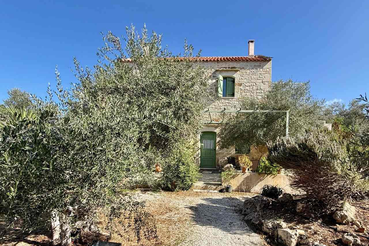 A Guesthouse at Fabrica Farm in Vamos, Crete