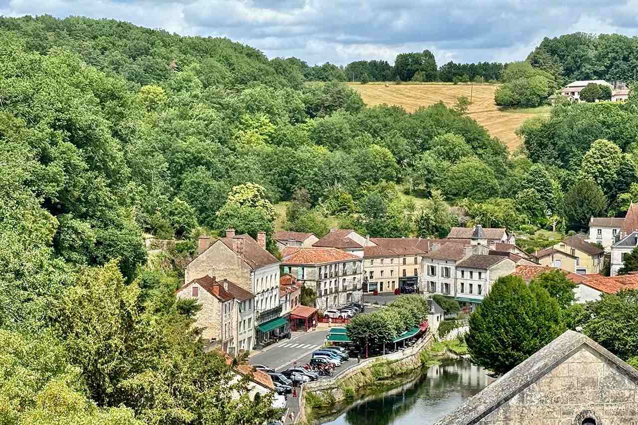 Experience France at its best on a journey through the Dordogne