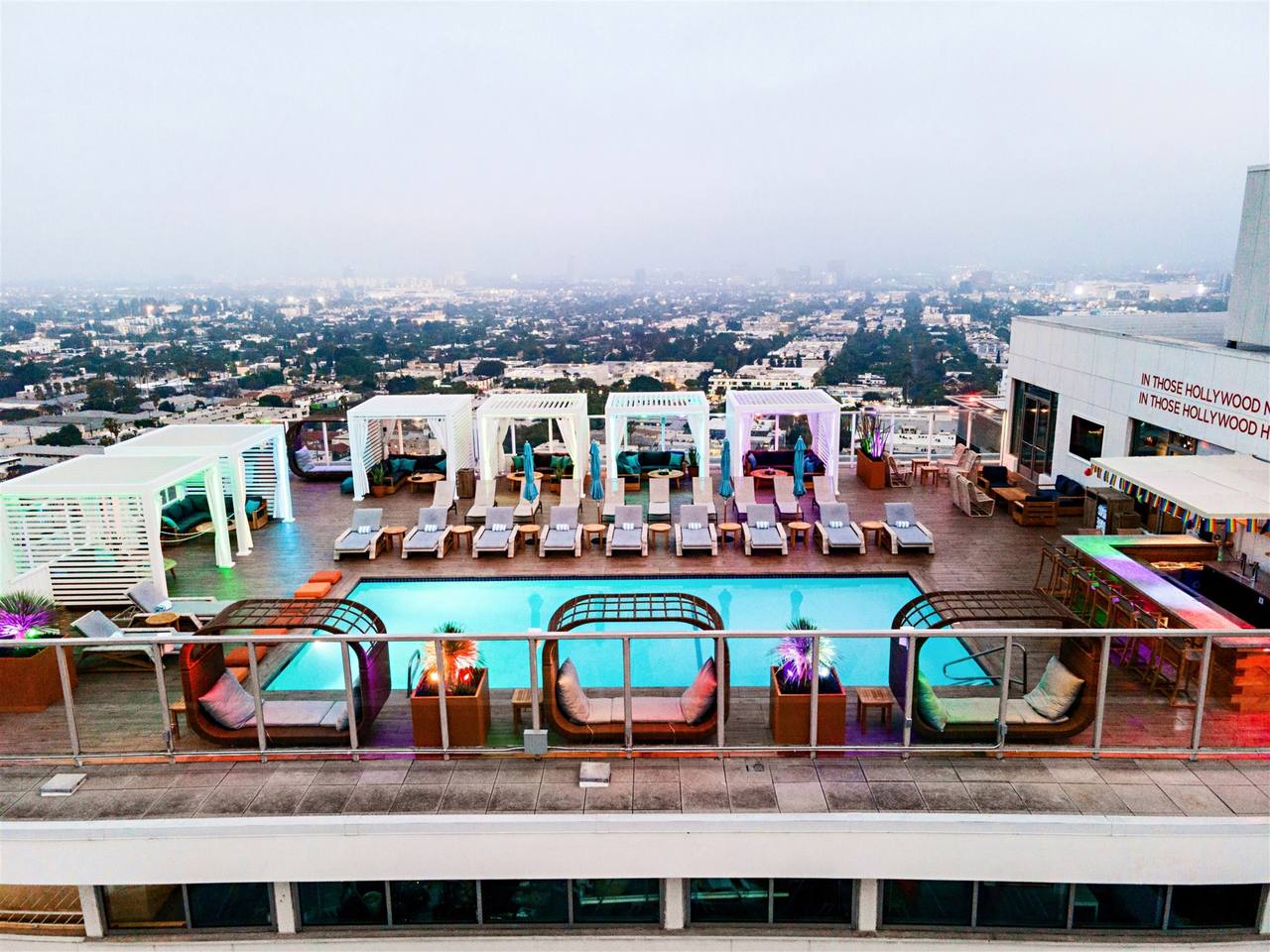 Andaz West Hollywood-çatı havuzu