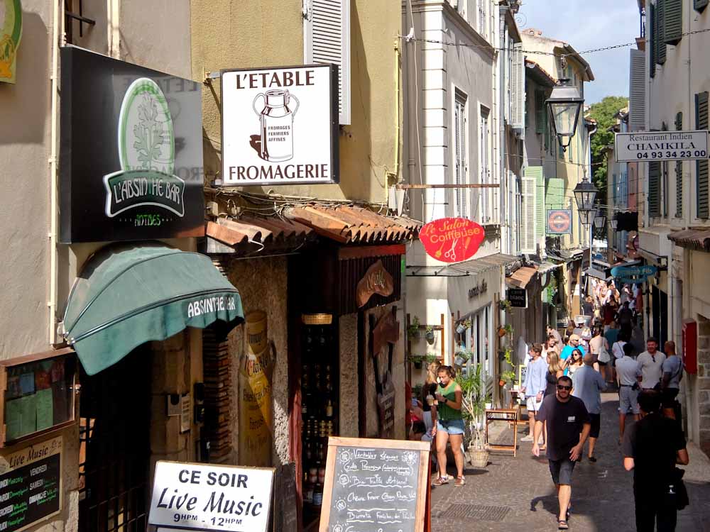 Antibes Alley