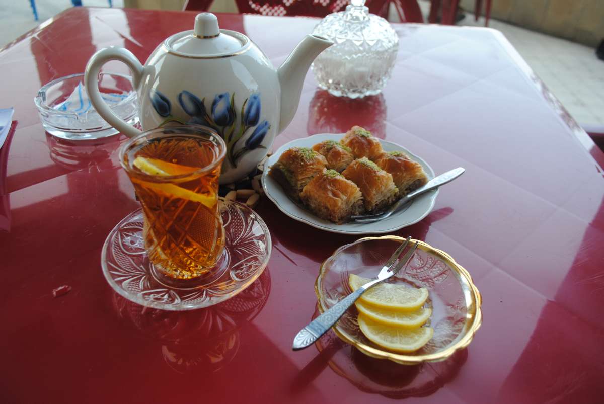 Azeri tea