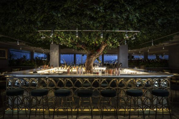 Spectacular Bar scene at SEEN restaurant, Lisbon