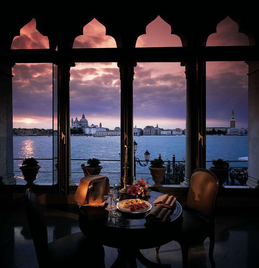 Belmond Cipriani Hotel, Venice: night view