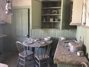 Bodie kitchen