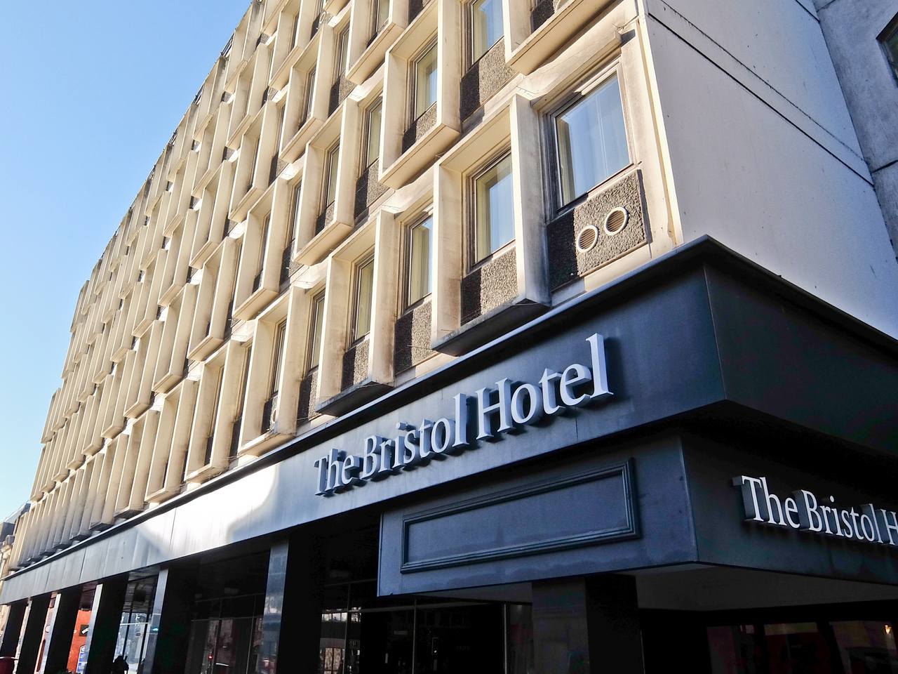 bristol hotel deira