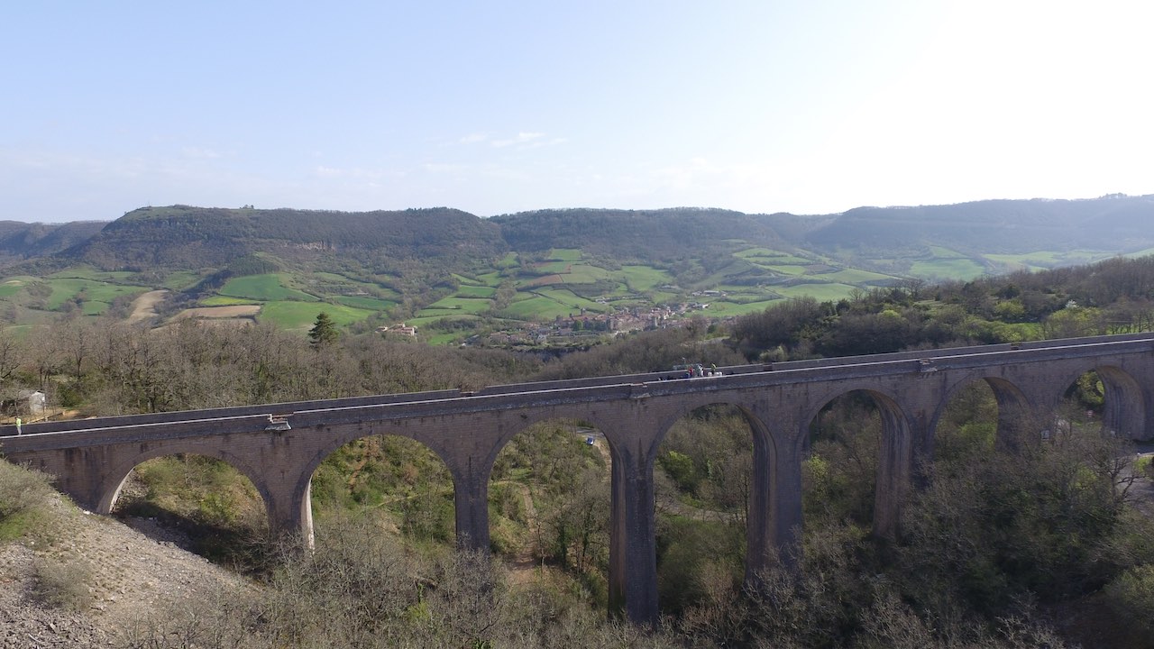 Bungee jumping off the Sainte Eulalie de Cernon Viaduct, Aveyron, France