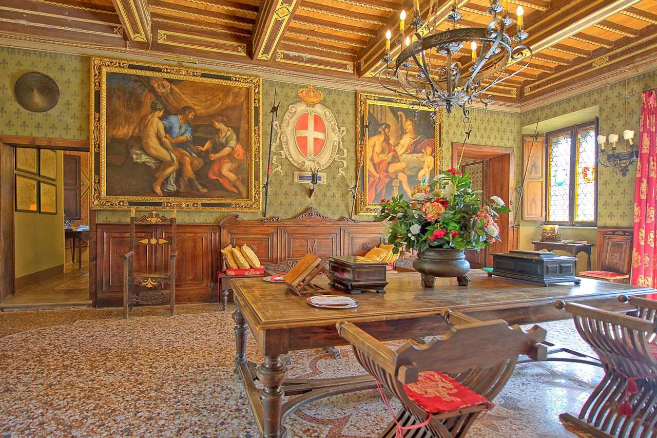 Castello Leopoldo interior Castello Leopoldo interior