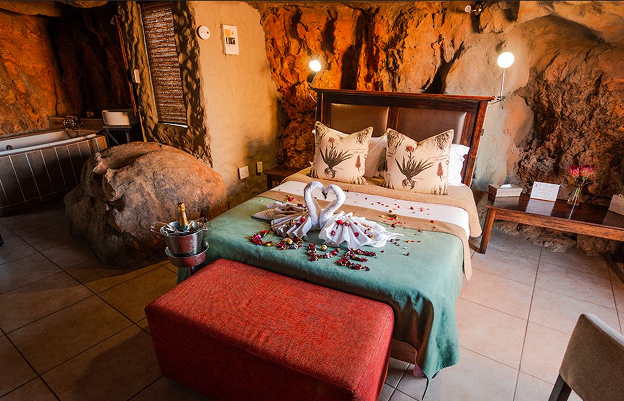 Cave Suite at Kagga Kama, romantic accommodation in South Africa.