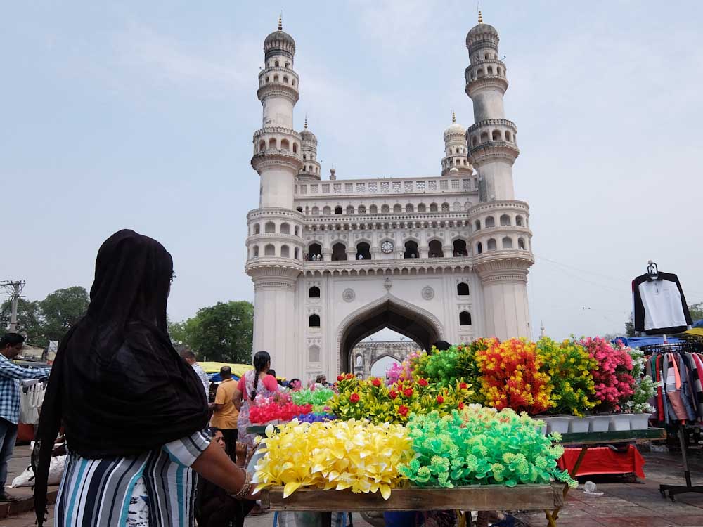 Charminar and Flowers