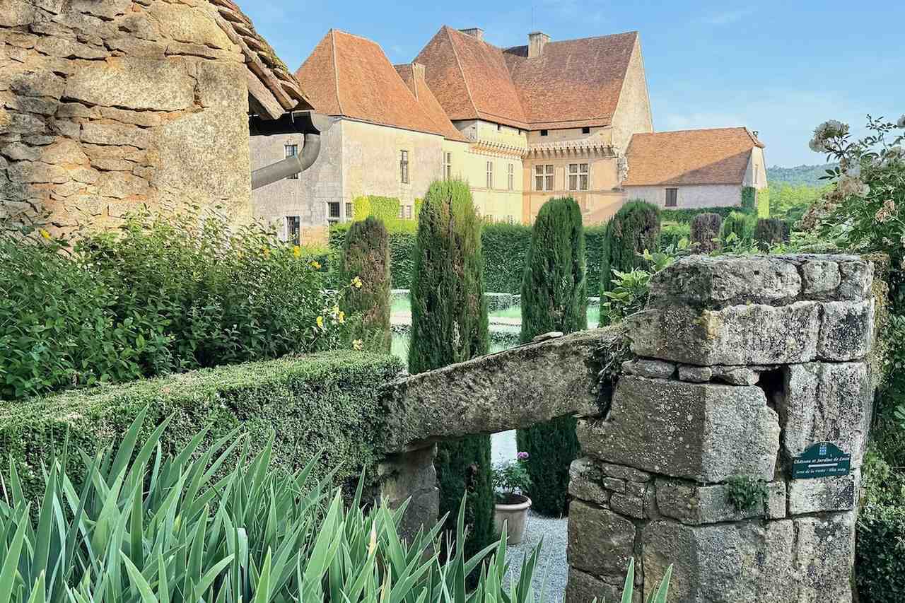 Garden at Château de Losse in the Dordogne