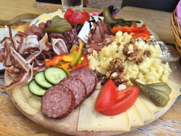 CheeseandmeatplatteratKirchgasshutte