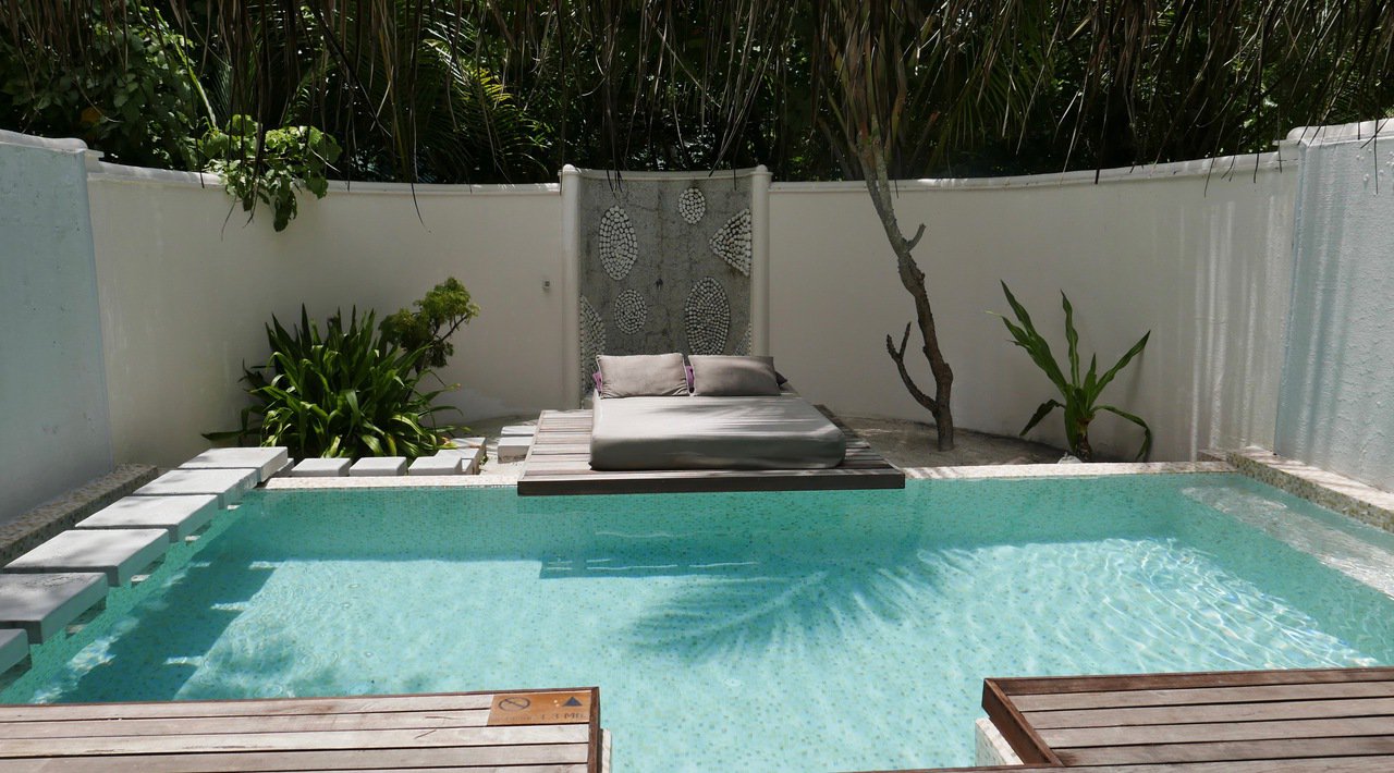 Coco Bodu Hithi Island Villa pool