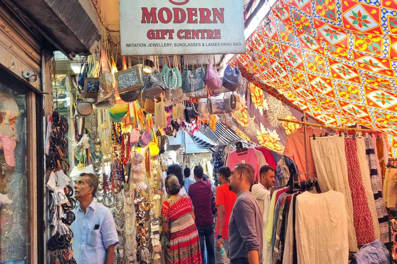 Colaba Street Market, Mumbai