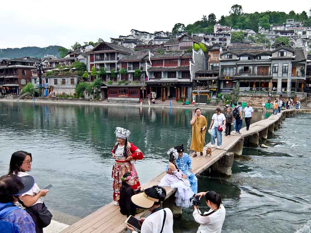 Crowdeed Bridge