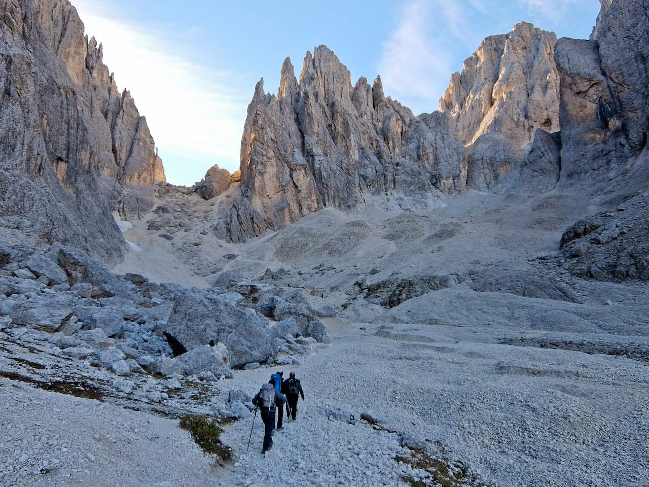 Crown of Gardena - Descending from Rifugio Toni Demetz