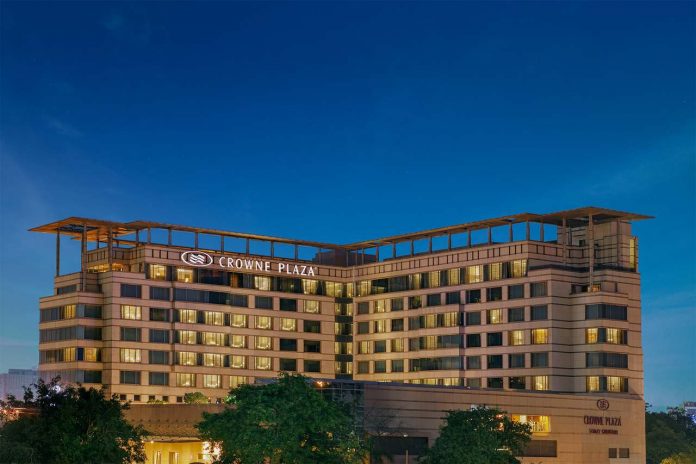 Crowne Plaza Crowne Plaza