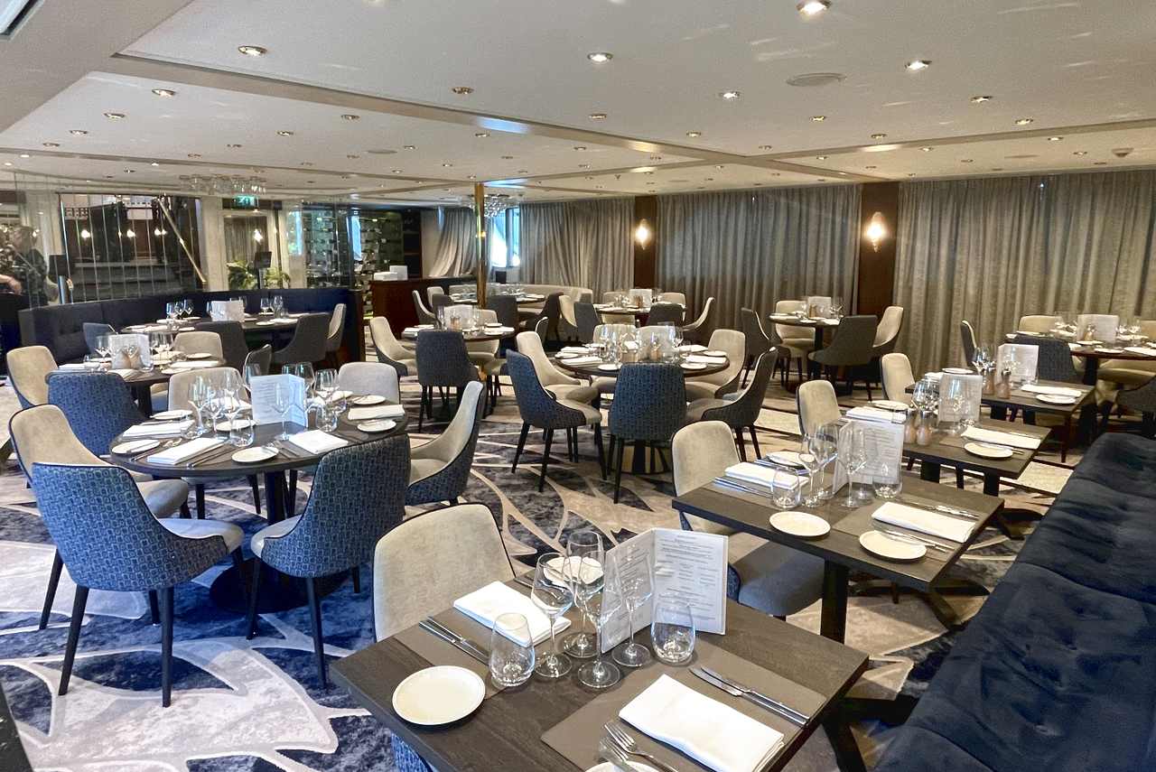 Dining Room on board MS Thomas Hardy