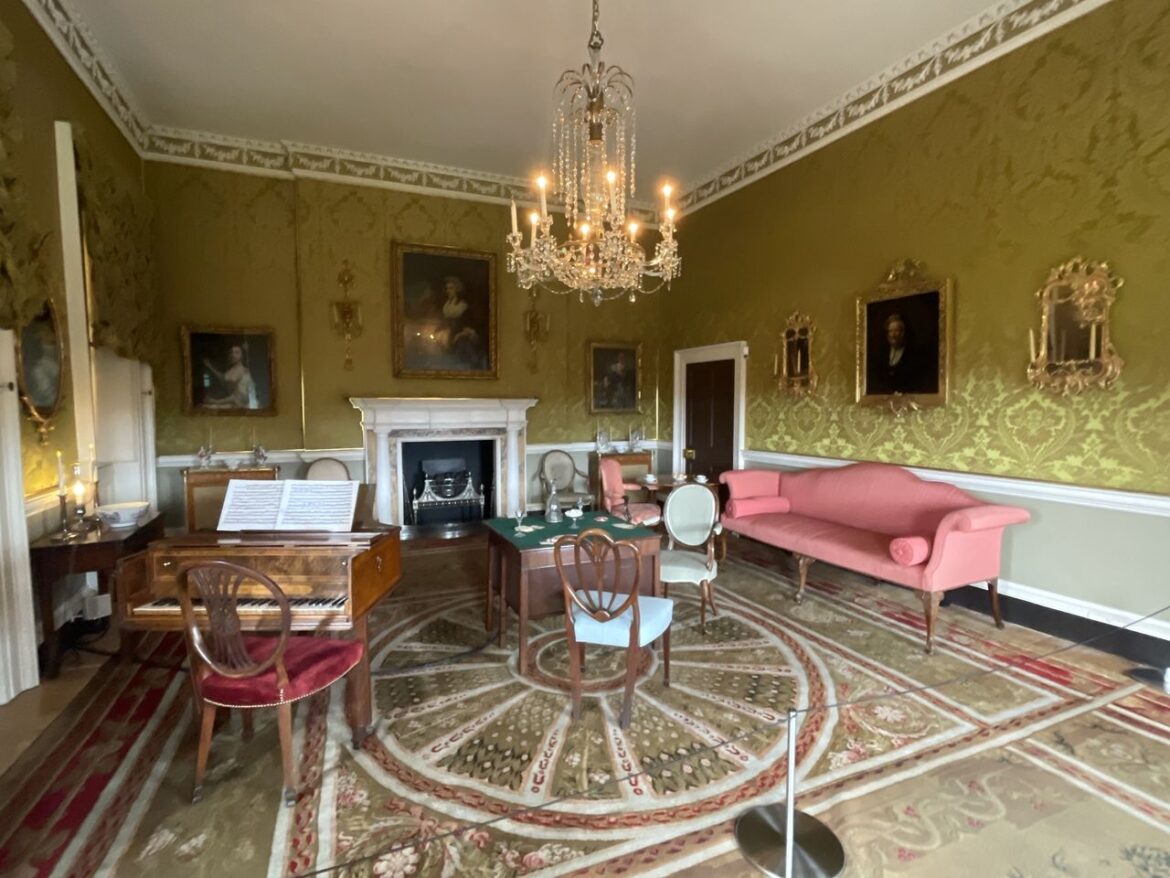 Drawing room