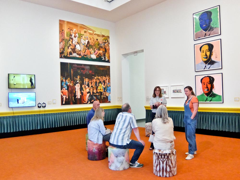Eindhoven Van Abbemuseum Display