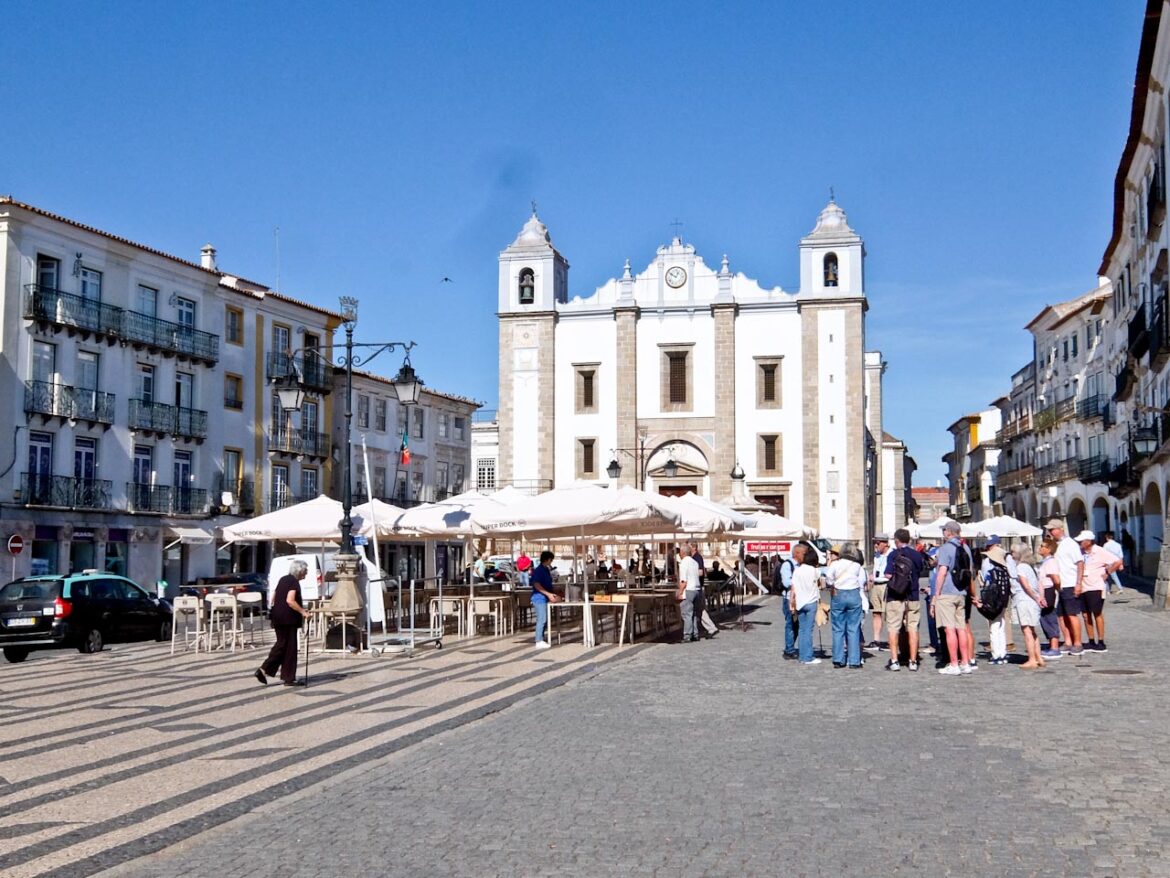 Evora Praça do Giraldo