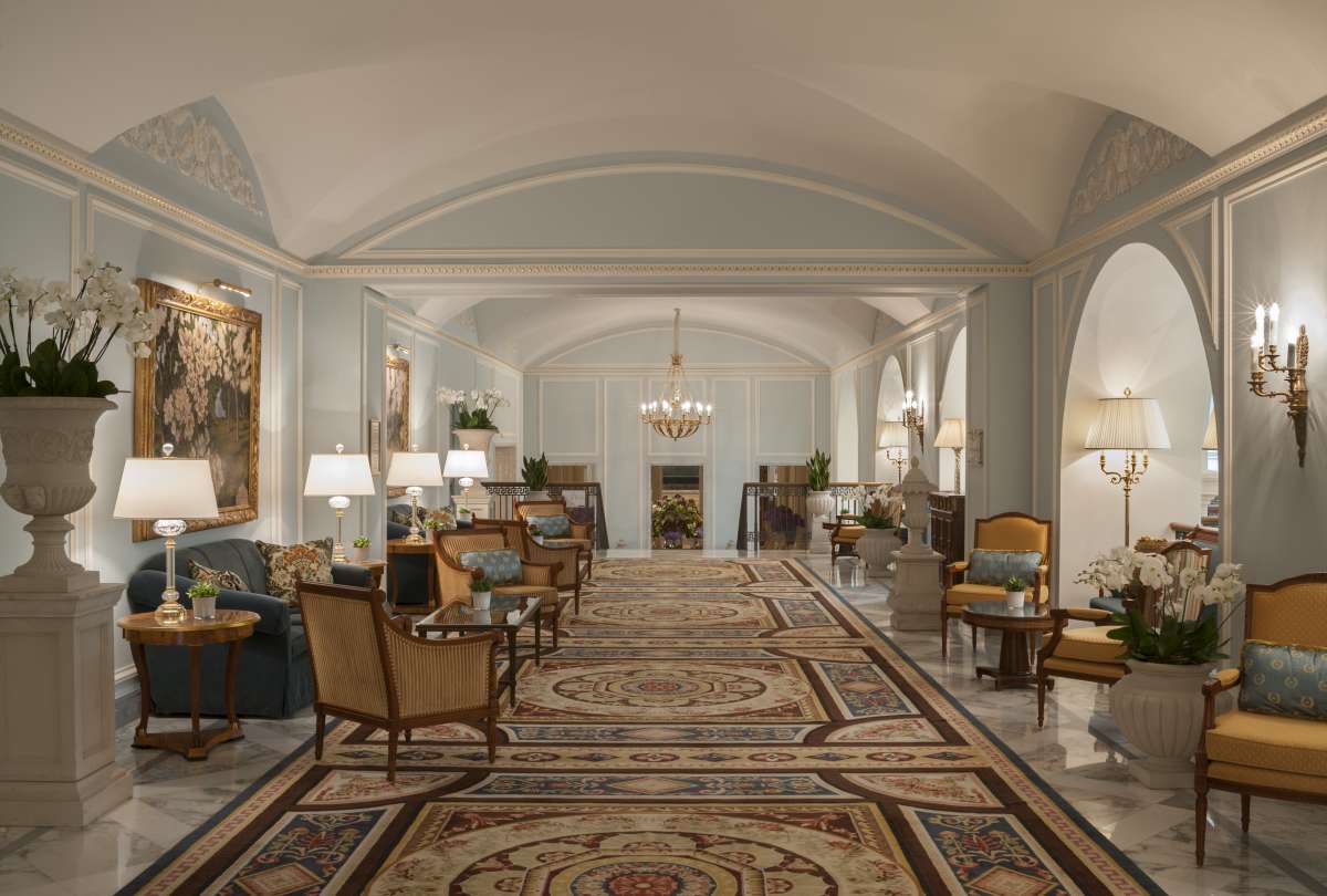 Four Seasons, St Petersburg - entrance lounge