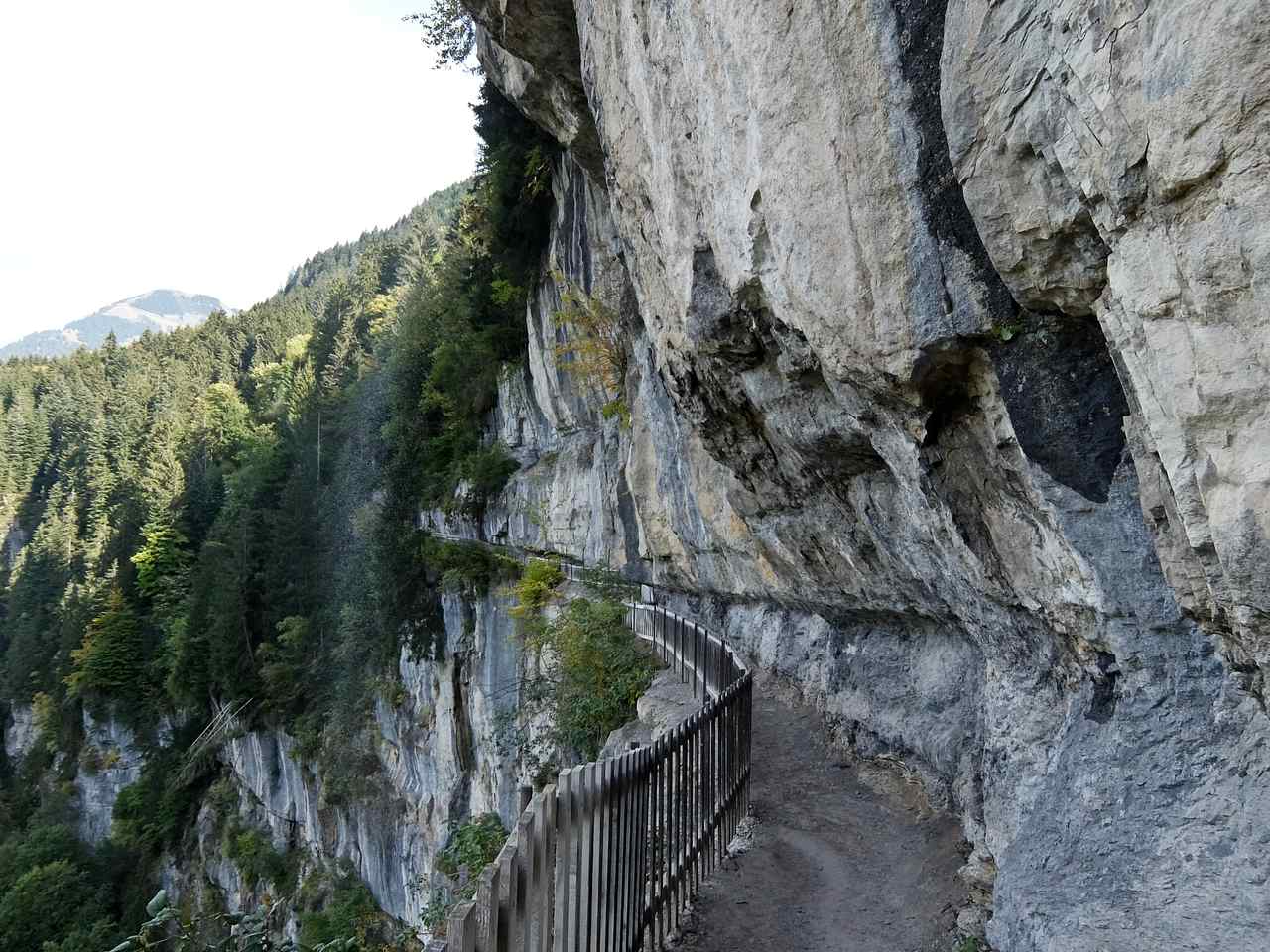 Galerie Défago Path