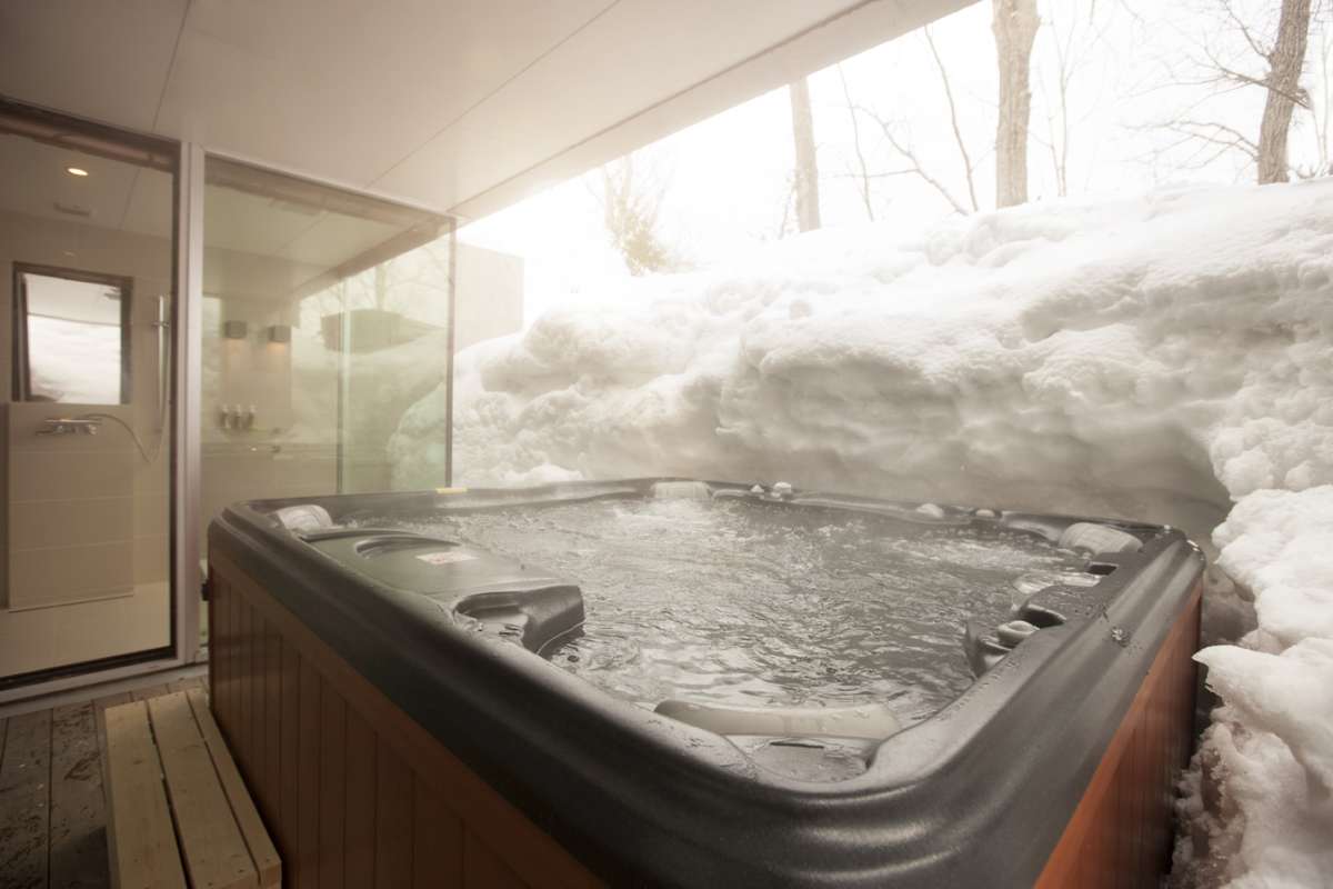 Glass House, Niseko, Japan - hot tub