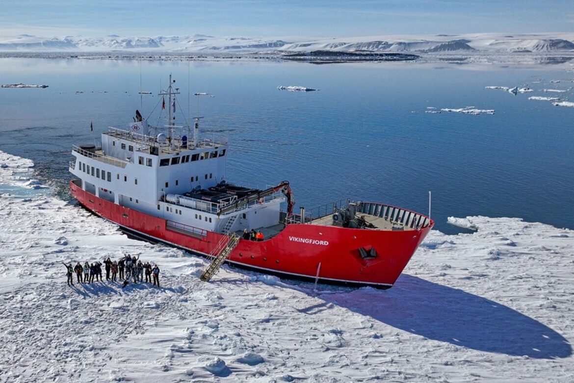 Secret Atlas Expedition Micro Cruise around the Glorious Arctic Svalbard Wilderness