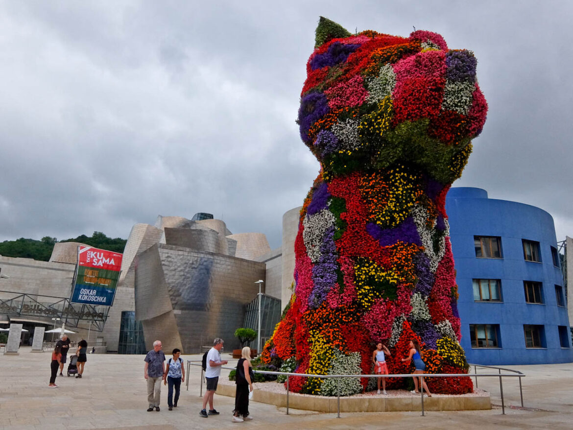 Guggenheim Giant Cat