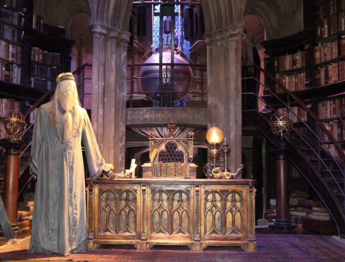 Harry Potter: Dumbledore's Office Harry Potter: Dumbledore's Office