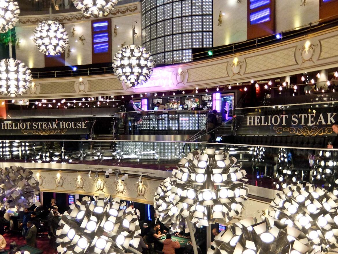 Heliot Steak House_