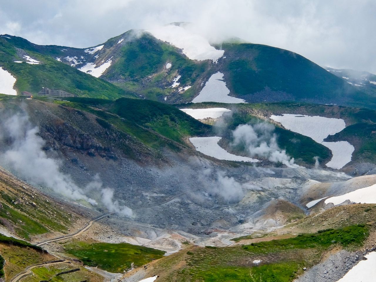 Hiking from Tateyama - Hell Valley