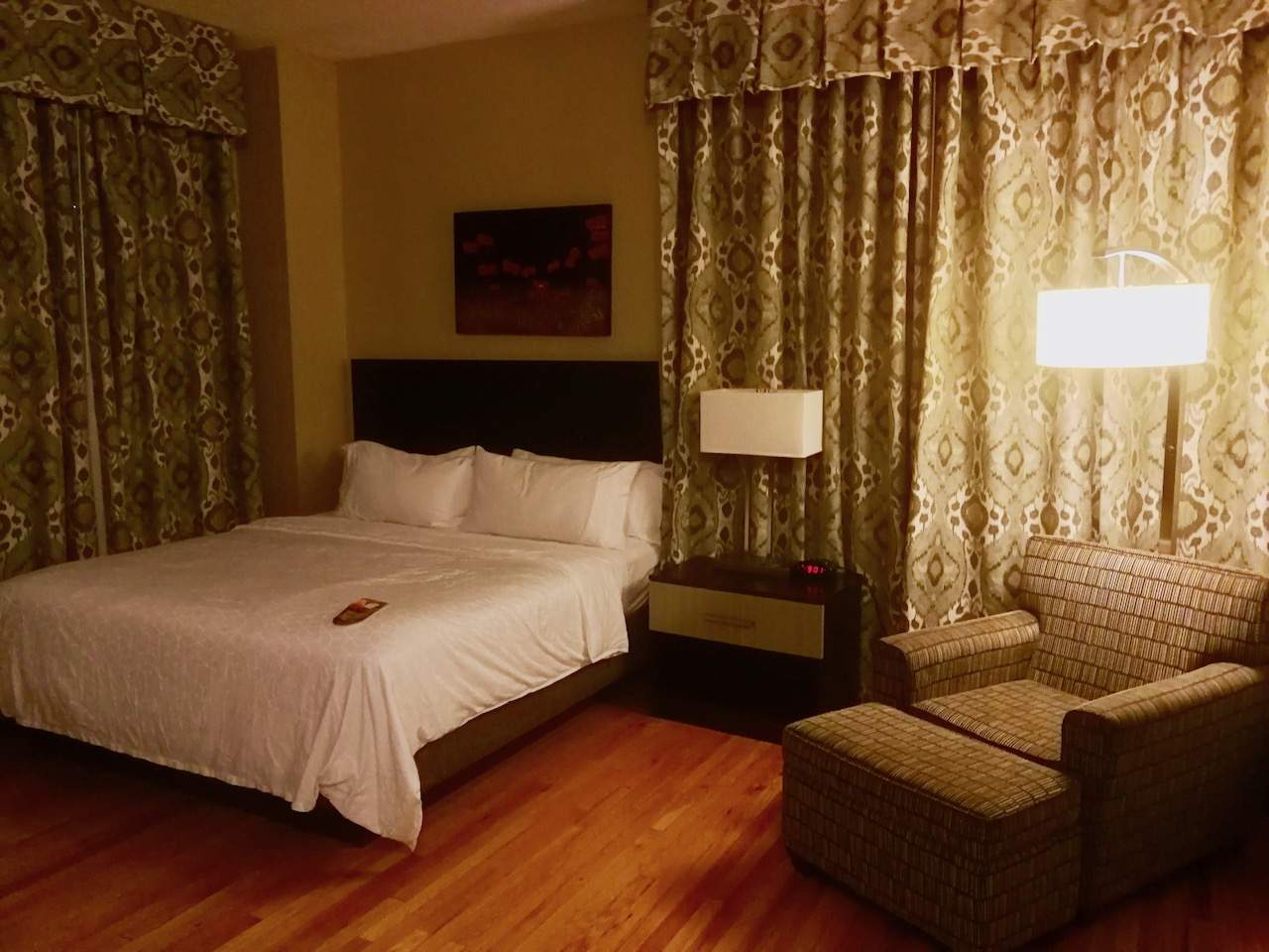 Holiday Inn Express Cleveland Room