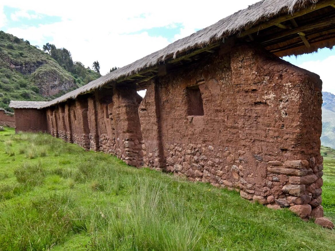 Huchuy Qosqo Walls