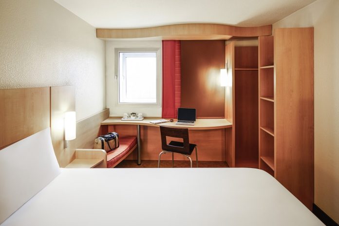 IBIS LONDON HEATHROW AIRPORT HOTEL - 0794 Ibis double room