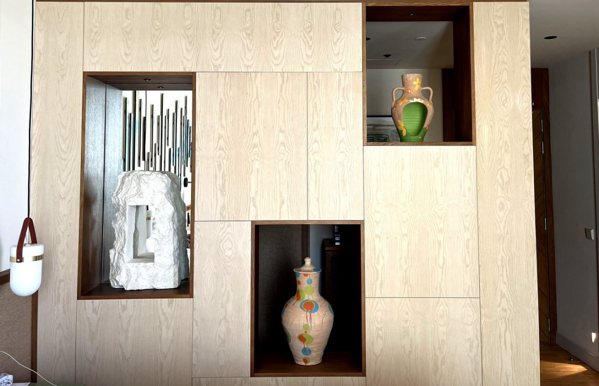 Kimpton wall