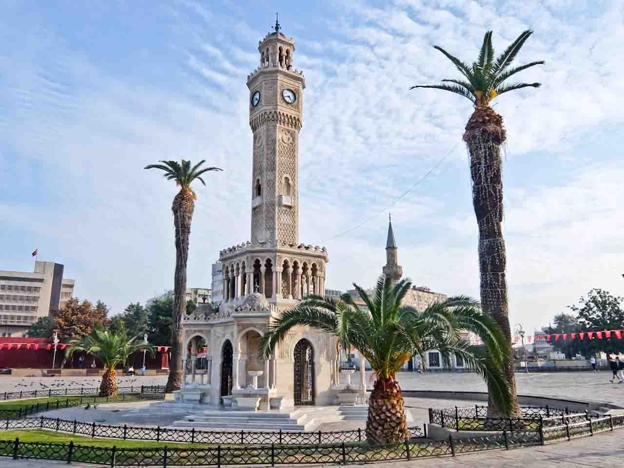 Travel Guide to Izmir, Turkey
