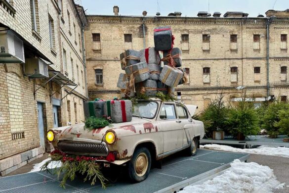 Lukiškės Prison, car with luggage Lithuania