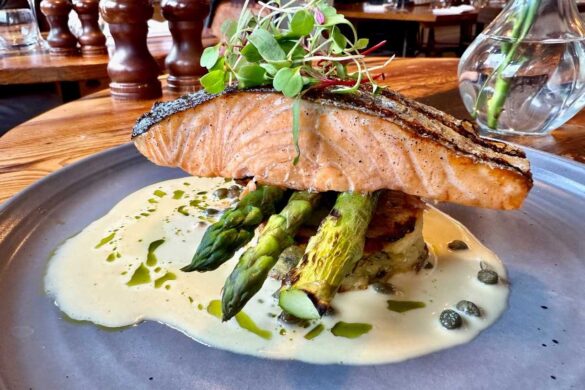 Lunch in Scoff and Banter Restaurant at the Radisson Blu South Kensington