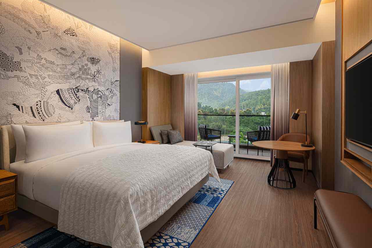 Double roomsat the Le Meridien Dehradun