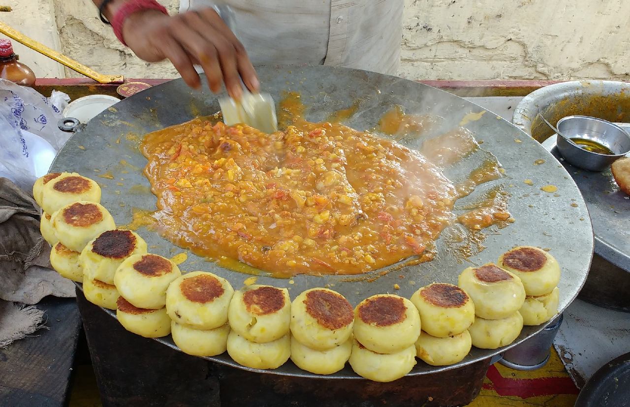 Pav Bhaji - street food of Northern India