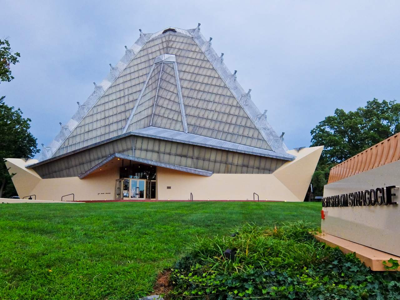 Philadelphia Frank Lloyd Wright Synagogue